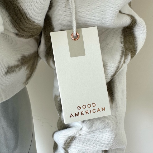 NWT!!! Good American crop sweatshirt size 0 or XS - Picture 4 of 10